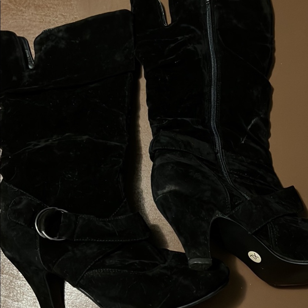 Black boots